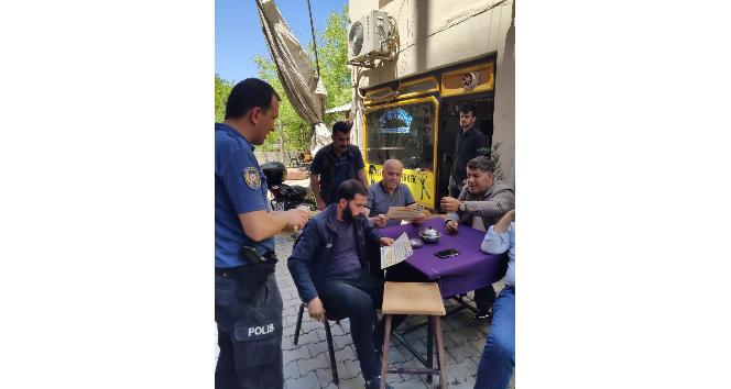 Batman’da polis ekipleri, artan dolandırıcılık olaylarına karşı vatandaşları uyardı