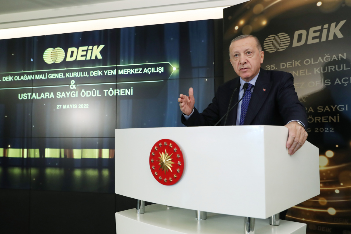 Cumhurbaşkanı Erdoğan: 'Erdoğan'ı 15 Temmuz gecesi kaçırtamadınız ama sen tankların arasından kaçtın'
