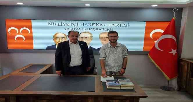 CHP Yalova İl Başkan Yardımcılığı’ndan istifa edip MHP’ye katıldı