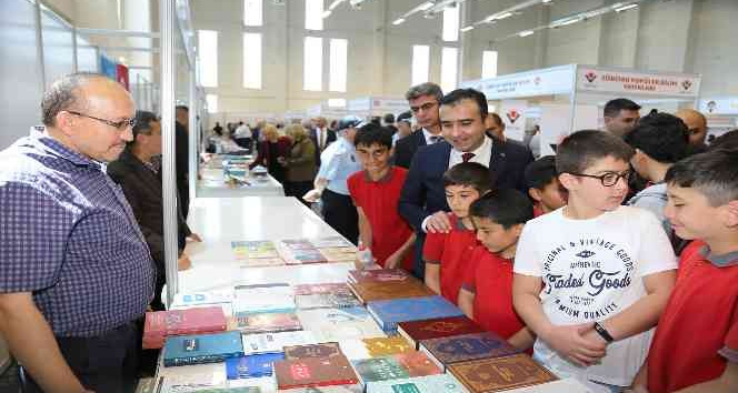 Karaman Belediyesi 2. Kitap Günleri açıldı