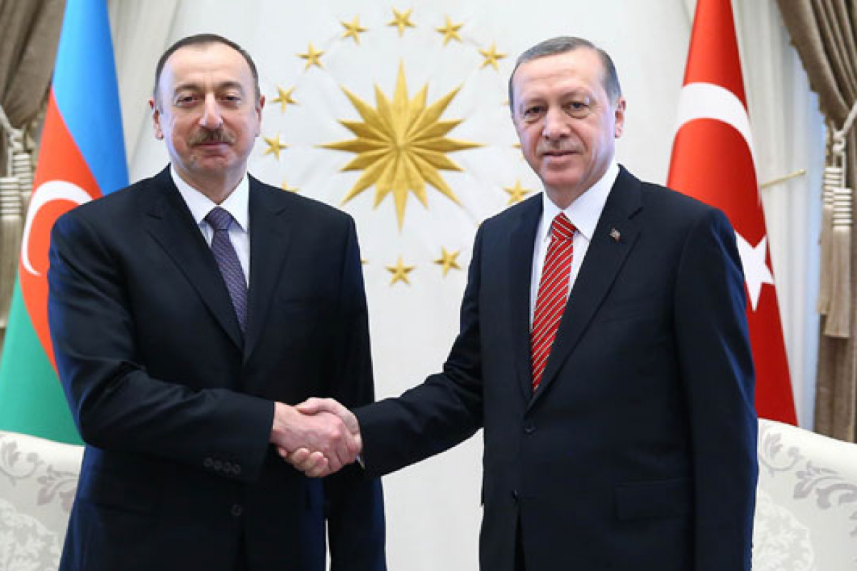 Cumhurbaşkanı Erdoğan, Aliyev ile birlikte TEKNOFEST stantlarını ziyaret etti