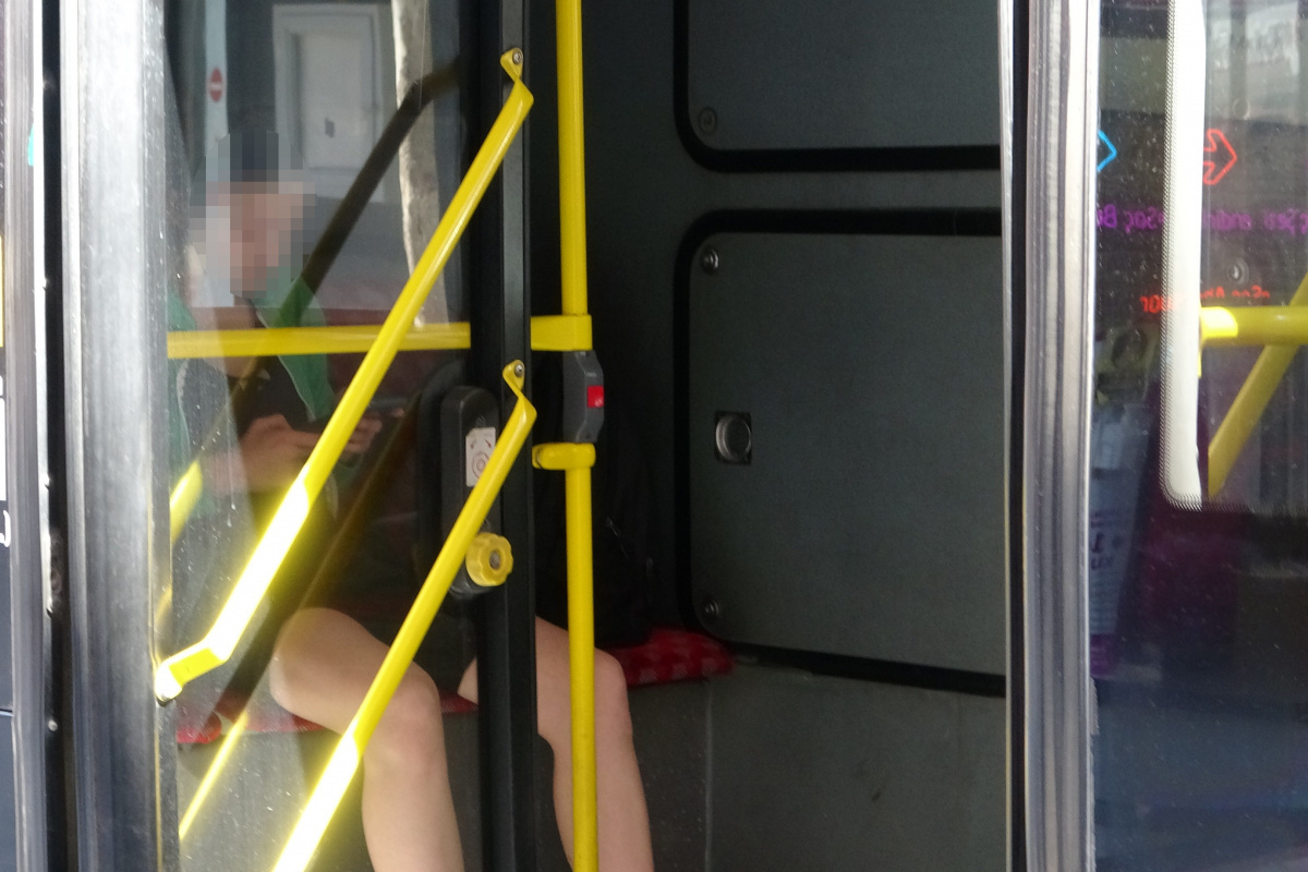 Halk otobüsündeki uyku krizi ekipleri seferber ettirdi