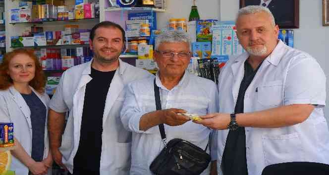 Bulduğu 10 bin euroyu Bulgaristan’da yaşayan sahibine ulaşıp teslim etti