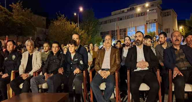 Adilcevaz’da Efeler Ligi’ne yükselme kutlaması