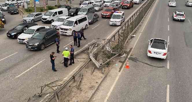 Çekmeköy Şile Otoyolunda kaza: 1’i ağır 3 yaralı