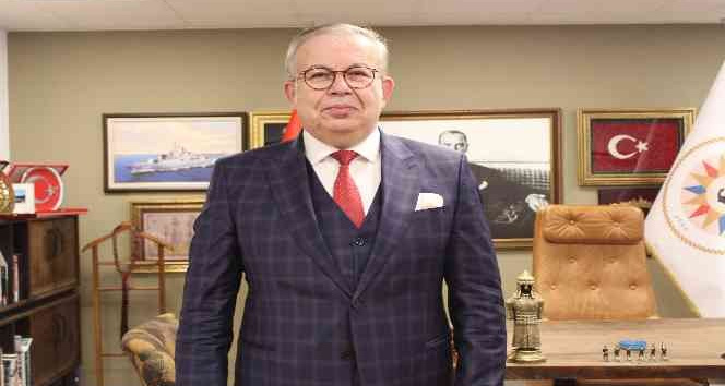 Müstafi Tümamiral Doç. Dr. Cihat Yaycı: “Maymun Çiçeği virüsü ilk vakadan bir yıl önce Münih Konferansı’nda anlatıldı”