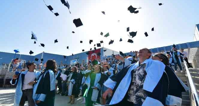 Didim Meslek Yüksekokulu mezunlarını uğurladı