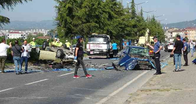 Ordu’da feci zincirleme kaza: 2’si ağır 6 yaralı