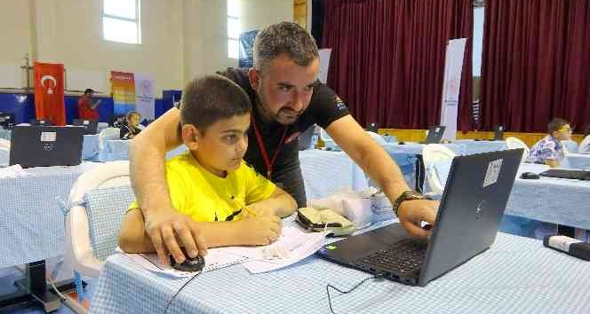 Öğrenciler Deneyap Teknoloji Atölyesi’nde eğitim almak için yarışıyor