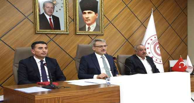 Vali Ekinci: "Bu yıl bizim hizmet yılımız olacak"