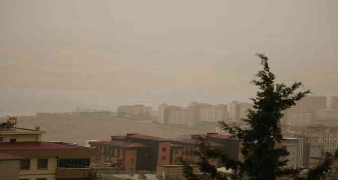 Kahramanmaraş’ta toz bulutları etkili oluyor