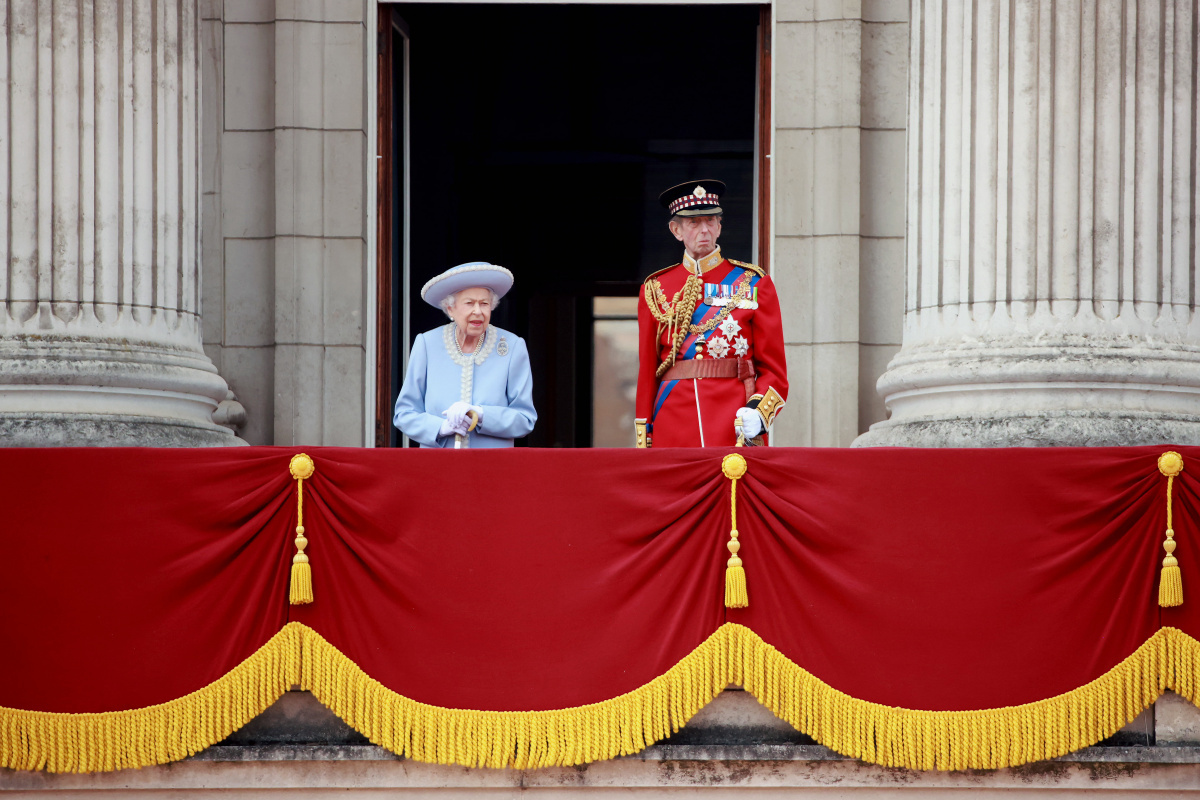 İngiltere Kraliçesi II Elizabeth, St Paul Katedrali&#039;ndeki Şükran Günü ayinine katılmayacak