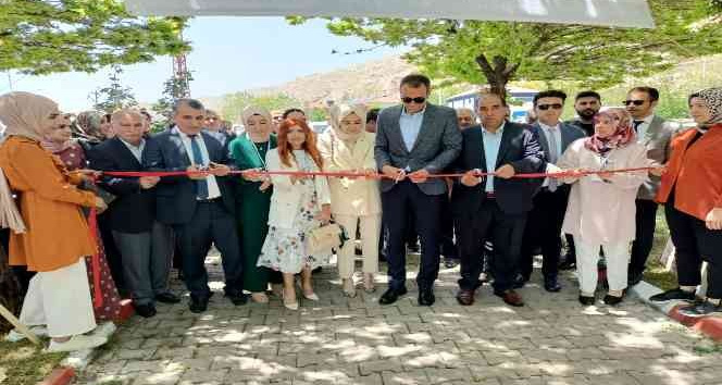 Adilcevaz’da yılsonu sergisi