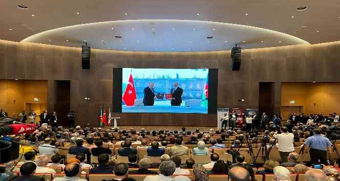 Rektör Demir, Bakü’de Karabağ özel dosyasının ele alındığı uluslararası kongreye katıldı