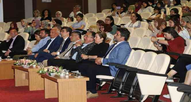 Yazar Mehmet Ercan, ‘1. Kapadokya Kültürel Miras Festivali’nde öğrencilerle bir araya  geldi