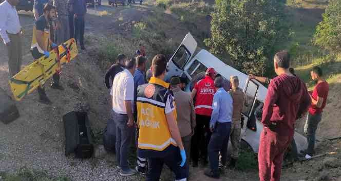 Siirt’te işçileri taşıyan minibüs uçuruma yuvarlandı: 4 ölü, 6 yaralı