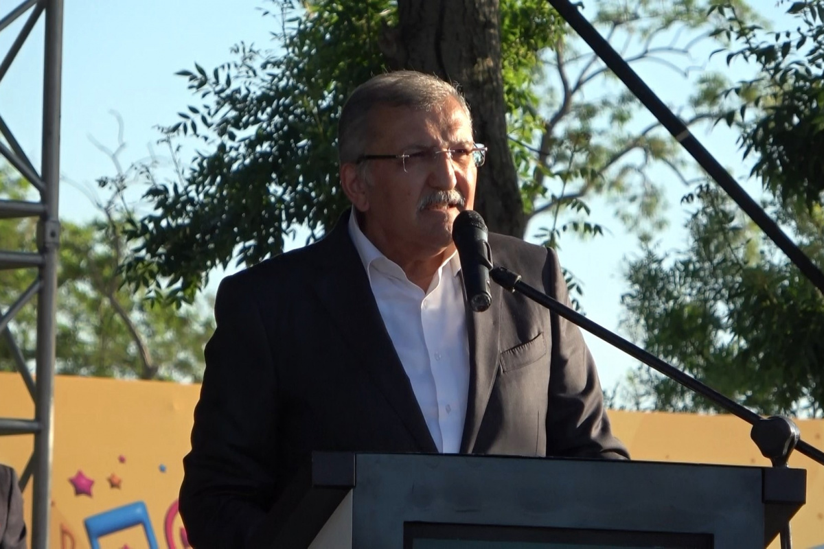 Beykoz’da 7/24 yaşayan mekanlar Meclis Başkanı Şentop’un katılımıyla açıldı