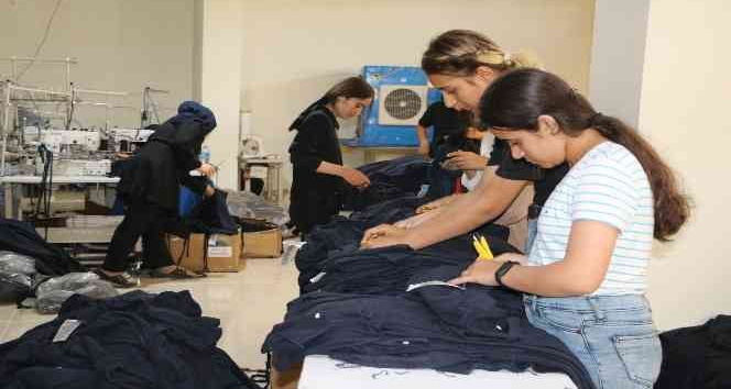 Şırnak’ta bir tekstil atölyesinde 200 çalışanın 168’i kadın