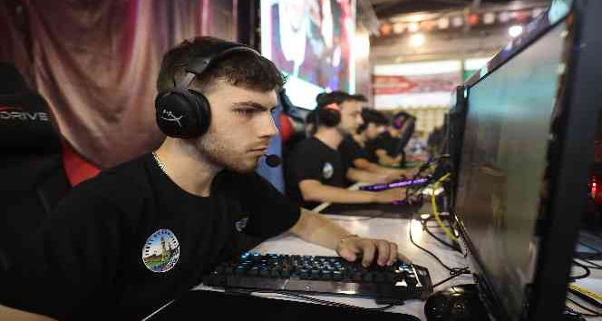 E-Spora gençlerden yoğun ilgi