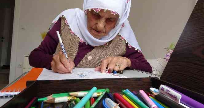 90 yaşından sonra resim yapmaya başladı, 2 yılda 200 resim çizdi