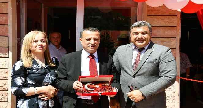 Gümüşhane’de el emeği göz nuru eserler görücüye çıktı