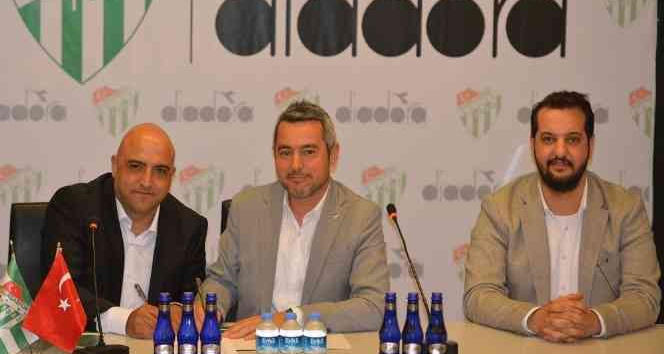 Bursaspor’un yeni sezon forma tedarikçisi belli oldu