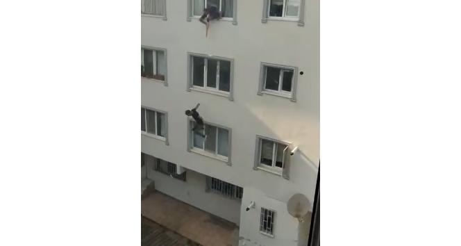 Polisten kaçan şüpheli çatıdan inmeye çalışırken beton zemine çakıldı
