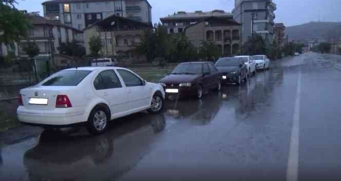 Aksaray’da sağanak yağış etkili oldu