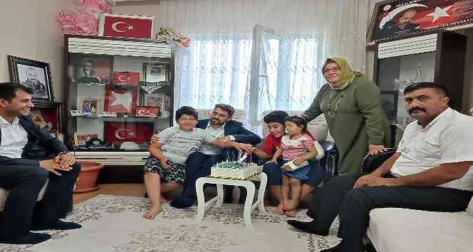 Şehit edilen polis memurunun oğluna doğum günü sürprizi
