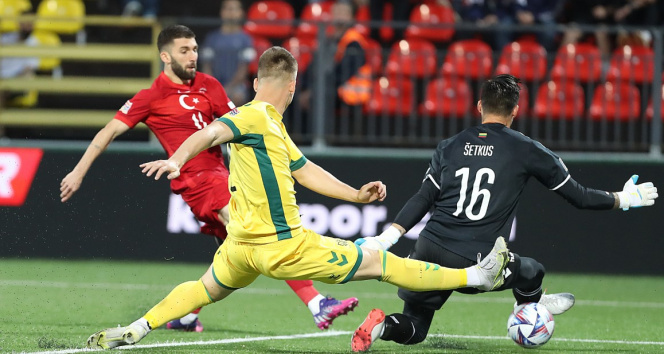 Doğukan Sinik, ilk gollerini Litvanyaya attı