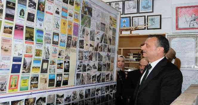 Vali Taşbilek 55 yıllık emekle hazırlanan sergiyi ziyaret etti