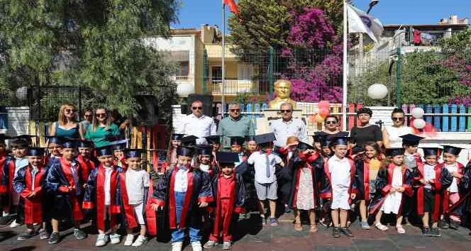 Didim Belediyesi Kreşi’nin öğrencileri karnelerini aldı