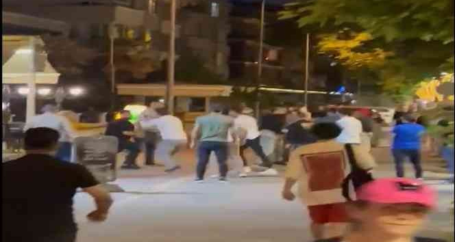 Yalova sahilinde yumruk ve tekmeler havada uçuştu