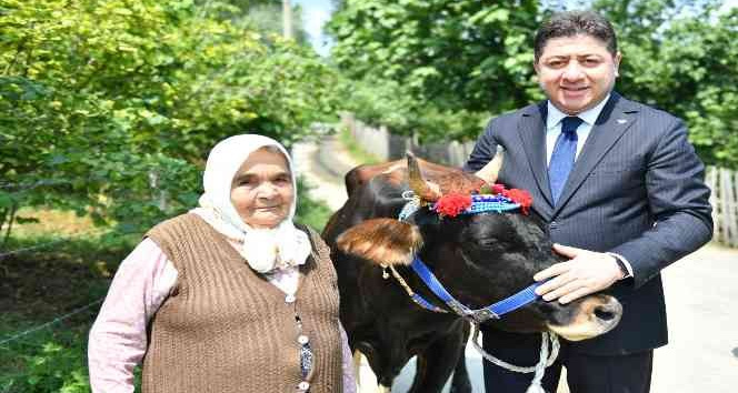 Başkan Tören’den duygulandıran sürpriz