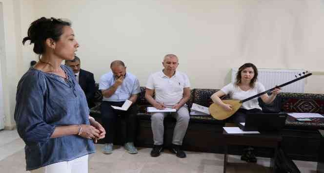 "Mikrofon Sende" yarışmasının ön elemesi yapıldı