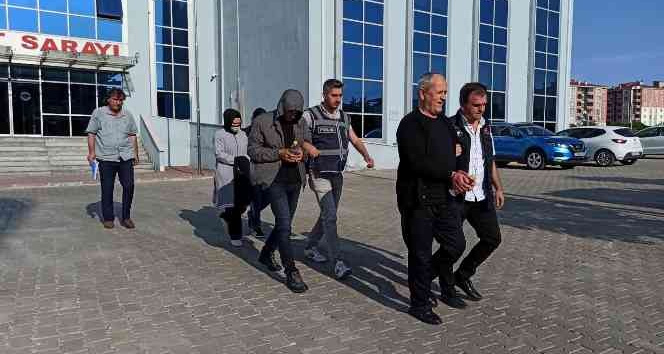 Yasa dışı yollarla Yunanistan’a kaçmaya çalışan 4 FETÖ şüphelisi tutuklandı