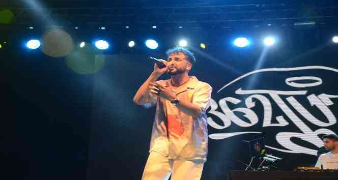 Ünlü rap sanatçısı Sefo Ordu’da sahne aldı