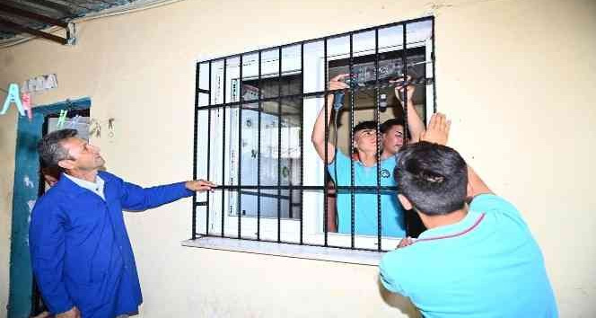 Meslek liseli öğrenciler 275 ailenin yüzünü güldürdü