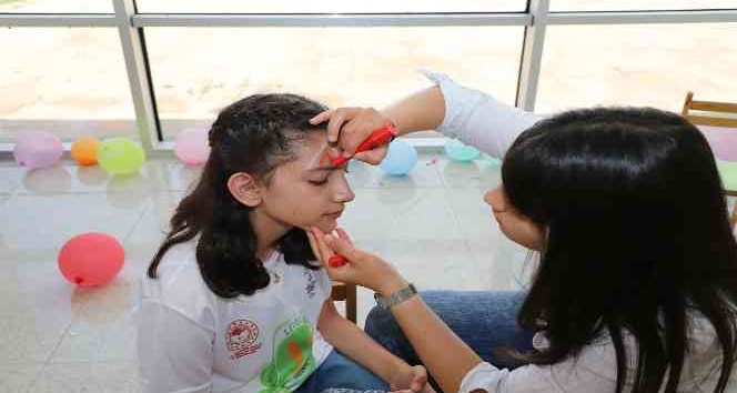 NEVÜ Öğrencilerinden ‘Mutlu Çocuk Festivali’