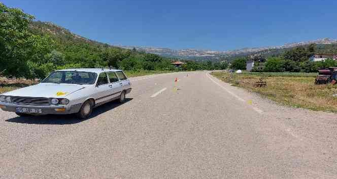 Otomobilin çarptığı kadın hayatını kaybetti