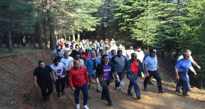 Bingöl’de 60 kişilik grup doğa yürüyüşü gerçekleştirdi