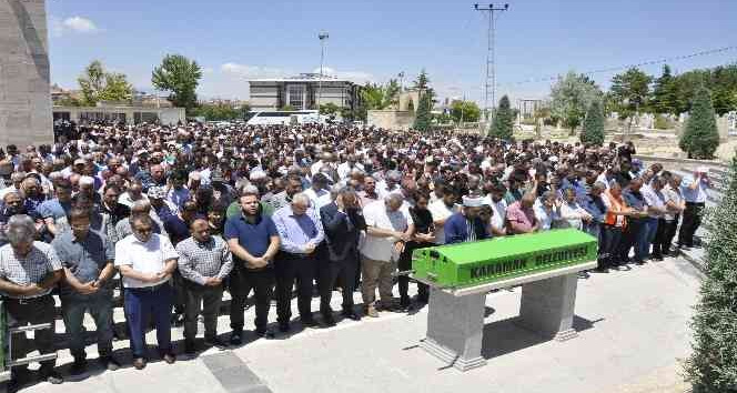 Kazada hayatını kaybeden greyder operatörü son yolculuğuna uğurlandı