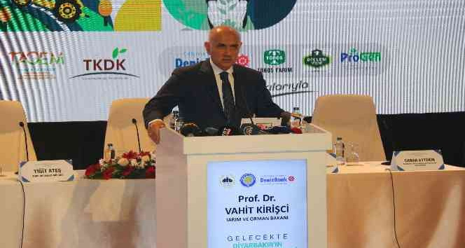 Tarım ve Orman Bakanı Kirişci Diyarbakır’da çiftçilerle bir araya geldi