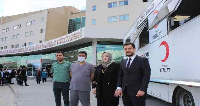 Sağlıkçılardan kök hücre bağışı