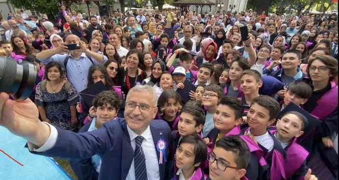 Üsküdar’da Çocuk Üniversitesi mezuniyet coşkusu yaşandı
