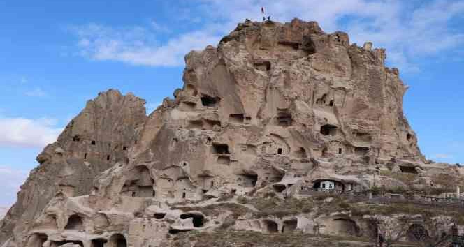 2 bin yıllık gökdelene ziyaretçi akını