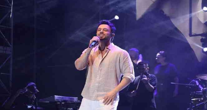 Kiraz Festivaline ünlü akını