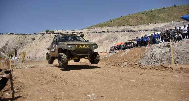 Gümüşhane’de ilk kez off-road yarışları düzenlendi