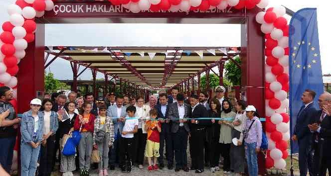 Bakan Yanık, Çanakkale’de ‘Çocuk Hakları Sokağı’ açılışına katıldı