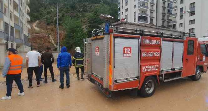 Gümüşhane’de su dolu çukura düşen kız boğulmaktan son anda kurtarıldı